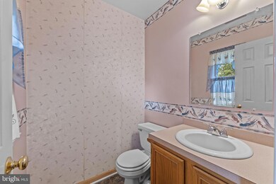 1136 Red Barn Ln, Quakertown, PA 18951 - photo 4