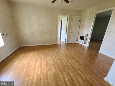 1301 Streaker Rd unit B, Sykesville, MD 21784 - photo 4