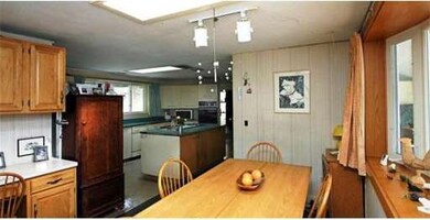 11 Silver Birch Ln, Lincoln, MA 01773 - photo 4