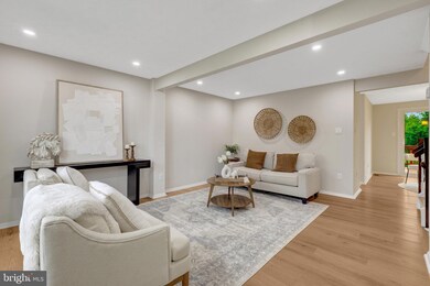 3717 Keefer Ct, Fairfax, VA 22033 - photo 3