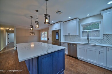 1140 Milford Rd, Dingmans Ferry, PA 18328 - photo 6