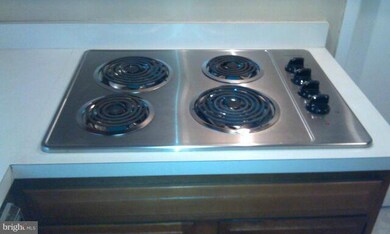 4902 Riverton Ln, Bowie, MD 20715 - photo 3