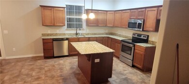 911 White Oak St, Elkins, AR 72727 - photo 4