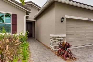 Avon-large-002-004-Exterior Front Entry-