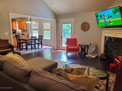 8505 William Cummins Ct, Louisville, KY 40228 - photo 4