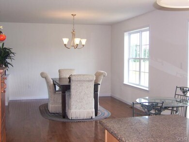 850 Fieldstone Trail unit 70, Easton, PA 18040 - photo 4