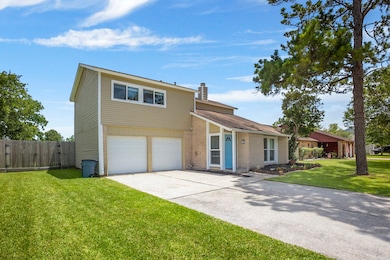 301 E Castle Harbour Dr, Friendswood, TX 77546 - photo 3