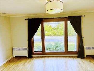 18 Haypath Rd, Bethpage, NY 11714 - photo 7