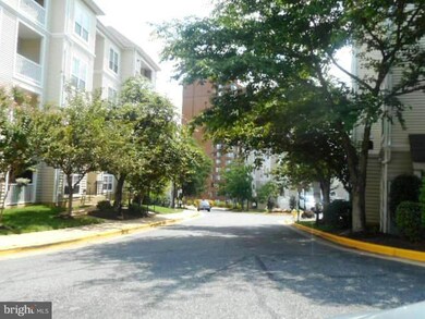 4550 Strutfield Ln unit 2308, Alexandria, VA 22311 - photo 3