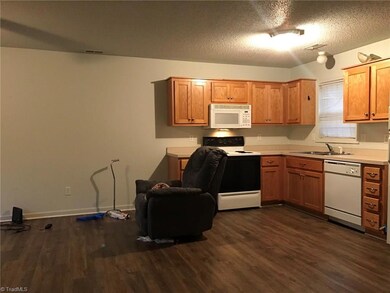 427 N Mccrary St unit A & B, Asheboro, NC 27205 - photo 4