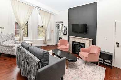 104 W 9th St, Cincinnati, OH 45202 - photo 2