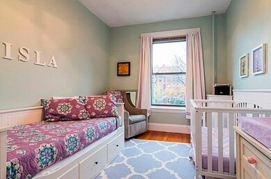 1060 Beacon St unit 5, Brookline, MA 02446 - photo 4