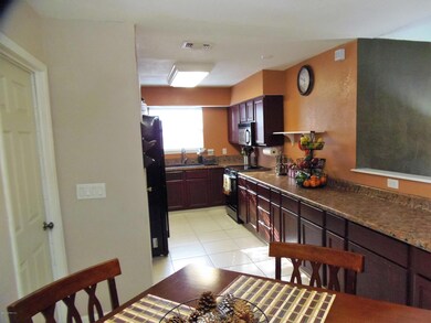 8469 Spicewood Dr, Jacksonville, FL 32216 - photo 5