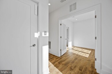 1832 Michael Faraday Dr, Reston, VA 20190 - photo 4