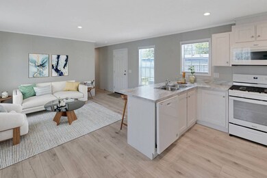 27516 Dupre Dr unit 15, Romulus, MI 48174 - photo 5