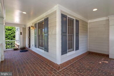 5924 Chesterbrook Rd, McLean, VA 22101 - photo 4