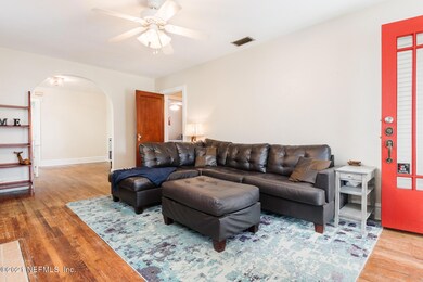 4539 Attleboro St, Jacksonville, FL 32205 - photo 5