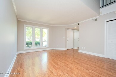 338 Crescent Spring Dr unit 3, Louisville, KY 40206 - photo 4