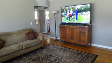 897 S Bryan St, Elmhurst, IL 60126 - photo 5