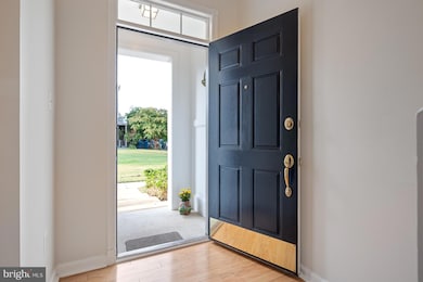 42667 Homefront Terrace, Chantilly, VA 20152 - photo 5