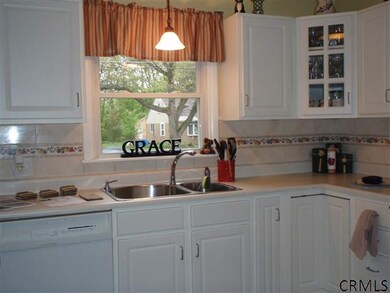 176 S Kingsboro Ave, Gloversville, NY 12078 - photo 7