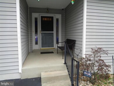 5 Bee Jay Ct, Owings Mills, MD 21117 - photo 2