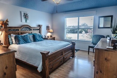 816 Wandering Ct, Granbury, TX 76049 - photo 5