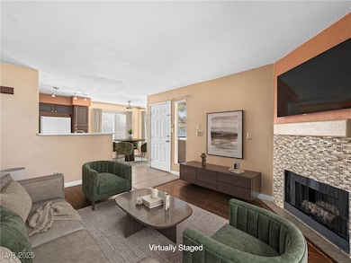 3038 Casey Dr unit 204, Las Vegas, NV 89120 - photo 4