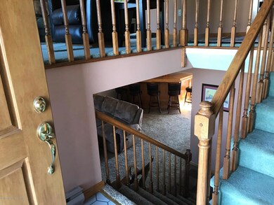 430 Thomas Dr, Dunmore, PA 18512 - photo 4