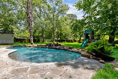 17043 Concord Dr, Conroe, TX 77385 - photo 6