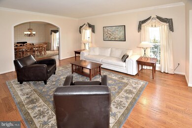 9006 Copperleaf Ln, Fairfax Station, VA 22039 - photo 7