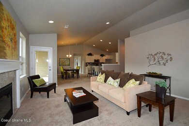 5Snowbrush-LivingRoom