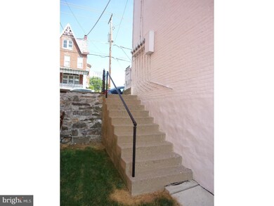 28 N 4th St unit 1R, Hamburg, PA 19526 - photo 5