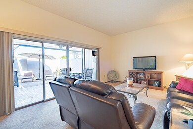 10' Ceilings in Living Room