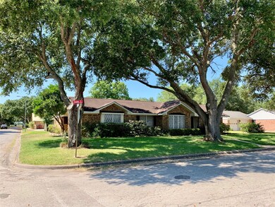 601 Dan St, East Bernard, TX 77435 - photo 2