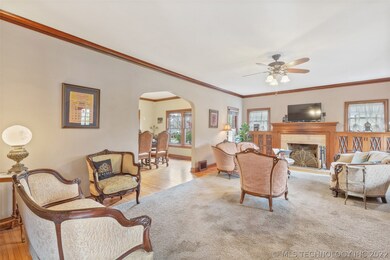 303 E 4th St, Claremore, OK 74017 - photo 4