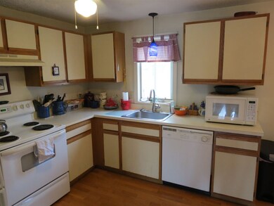 6 Valley West Way, Manchester, NH 03102 - photo 3
