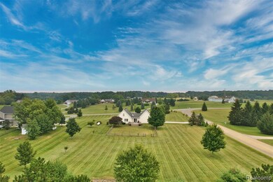 1014 Deer Valley Ln, Manchester, MI 48158 - photo 4