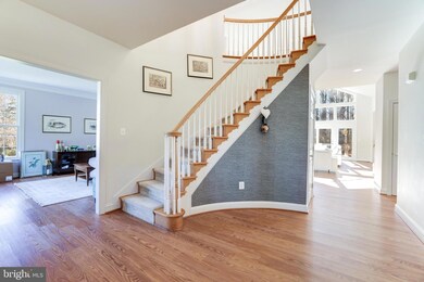 4810 Braddock Knoll Way, Fairfax, VA 22030 - photo 6