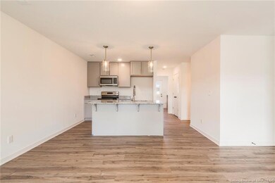 858 Wolf Run Park Blvd, Jeffersonville, IN 47130 - photo 6