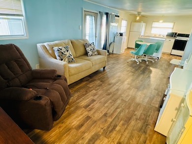 4274 Redfish Way unit 28B, Punta Gorda, FL 33980 - photo 3