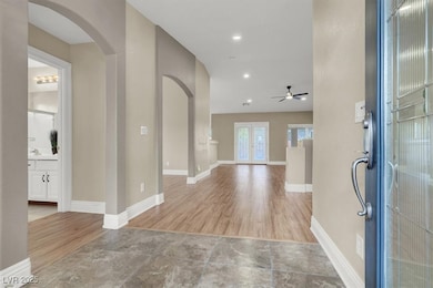Entry - Open floor plan