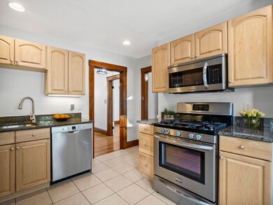 233 Lowell St unit 4, Waltham, MA 02453 - photo 2