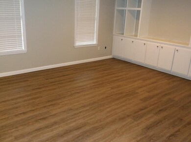 407 West Ave N, McComb, MS 39648 - photo 7