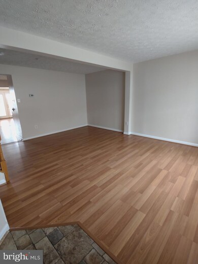 549 Macintosh Cir, Joppa, MD 21085 - photo 4