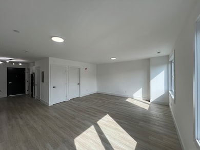 211 Ferry Blvd unit 203, Stratford, CT 06615 - photo 6