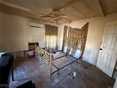 16201 Cathy Ct, Fort Myers, FL 33908 - photo 6