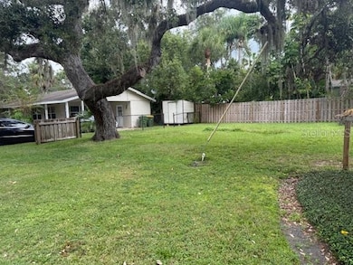 1905 S Jefferson Ave, Sarasota, FL 34239 - photo 2