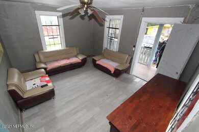 F0AE3F85-6752-4213-B51D-134DF06894D0