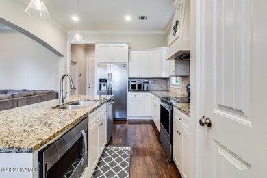 100 Meadow Gate-4